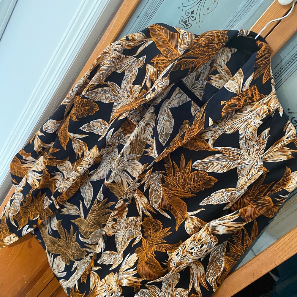 Pretty Little Thing Leaf Button Down - image 2